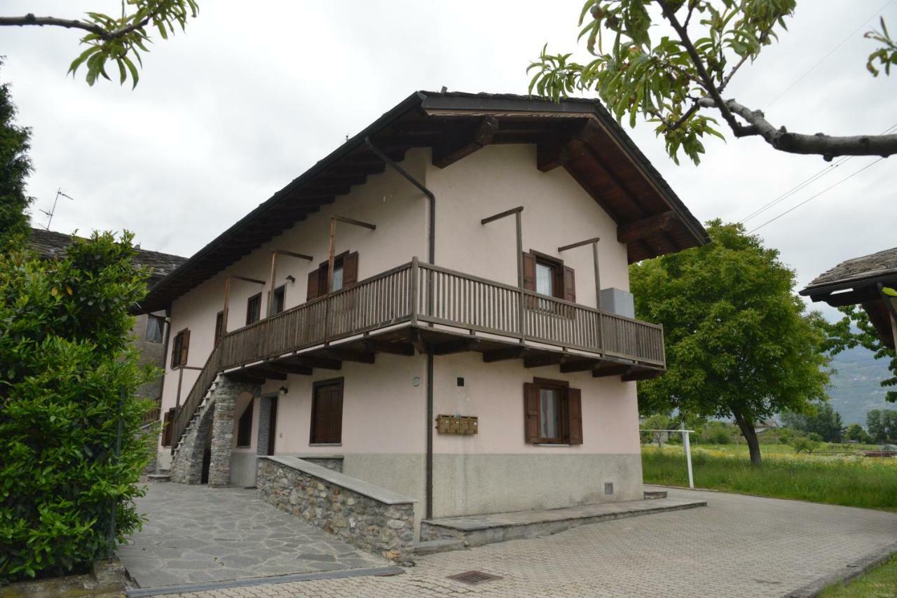 Appartamento Nonna Giulia Aosta Buitenkant foto
